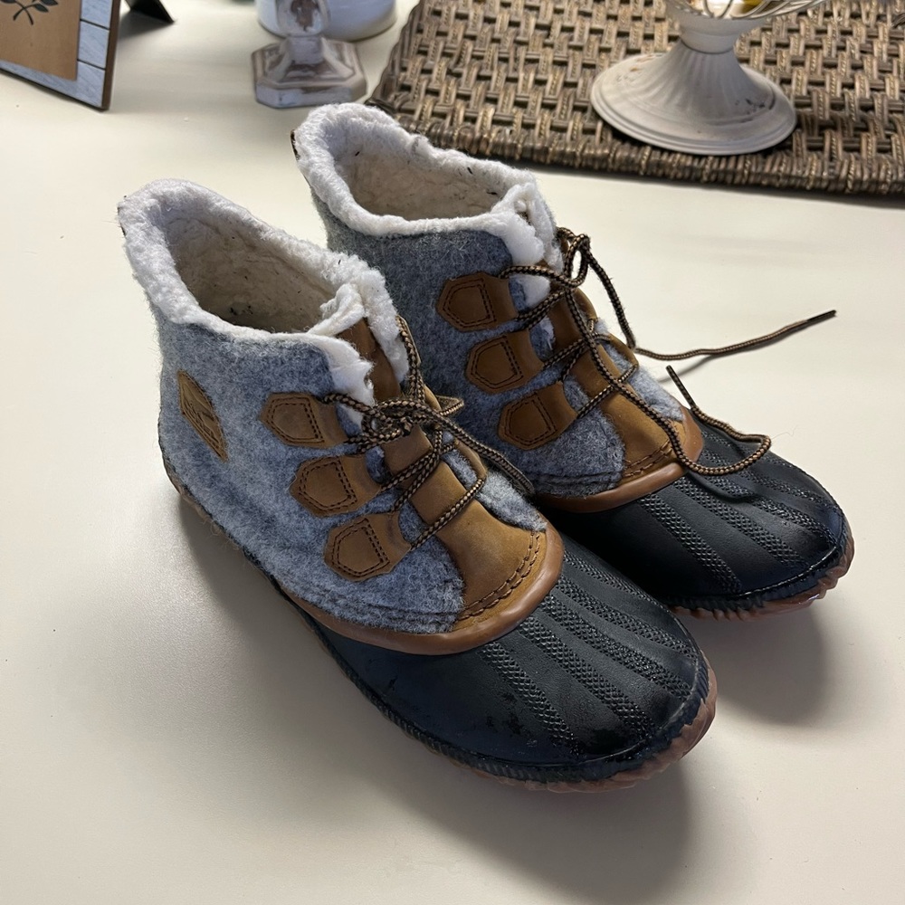 SOREL Women's Out N About Felt Plus Waterproof Winter Boots